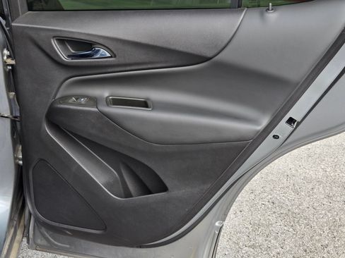 Used 2024 Chevrolet Equinox LT FWD image 26