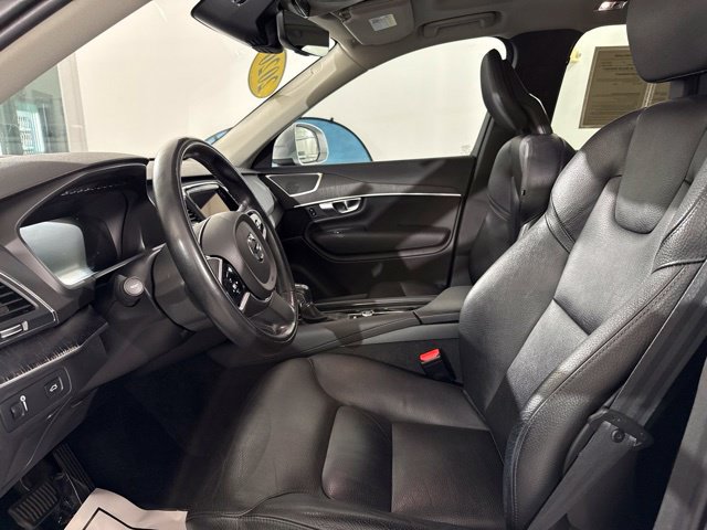 Used 2020 Volvo XC90 T6 Momentum w/ Protection Package Premier AWD/4WD image 19