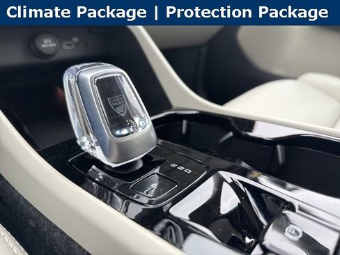 New 2026 Volvo XC40 B5 Ultra w/ Climate Package image 15