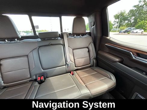 Used 2023 GMC Sierra 1500 Denali w/ Denali Reserve Package AWD/4WD image 13