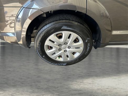 Used 2018 Dodge Journey SE w/ Popular Equipment Group image 21