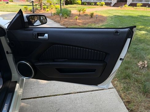 Used 2013 Ford Mustang Shelby GT500 image 47