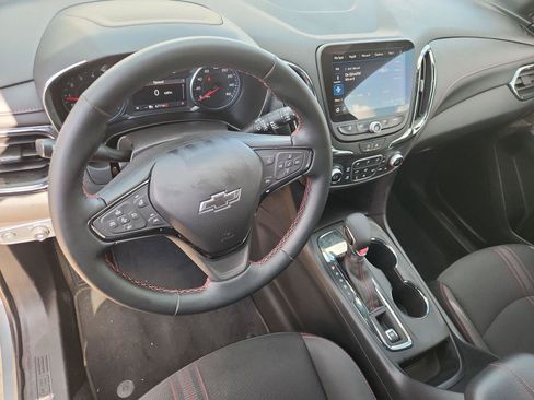 Used 2024 Chevrolet Equinox RS FWD image 10