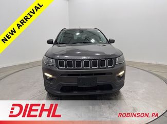 Used 2019 Jeep Compass Latitude video 2