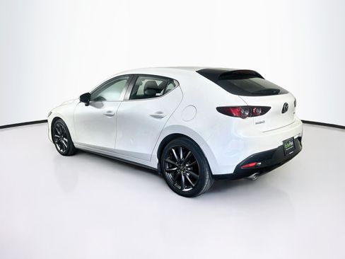 Used 2019 MAZDA MAZDA3 Hatchback FWD image 5