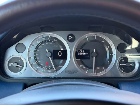 Used 2015 Aston Martin DB9 Coupe image 6