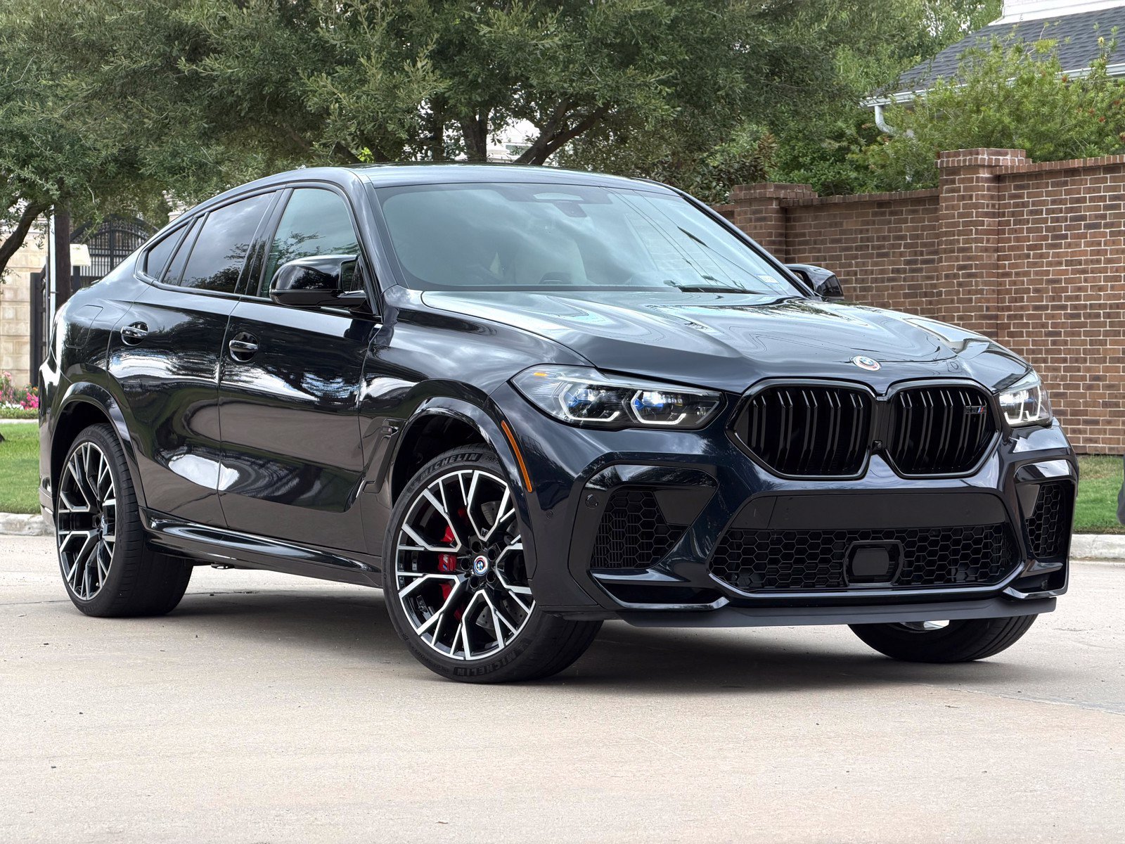 Used 2022 BMW X6 M w/ Competition Package AWD/4WD image 1