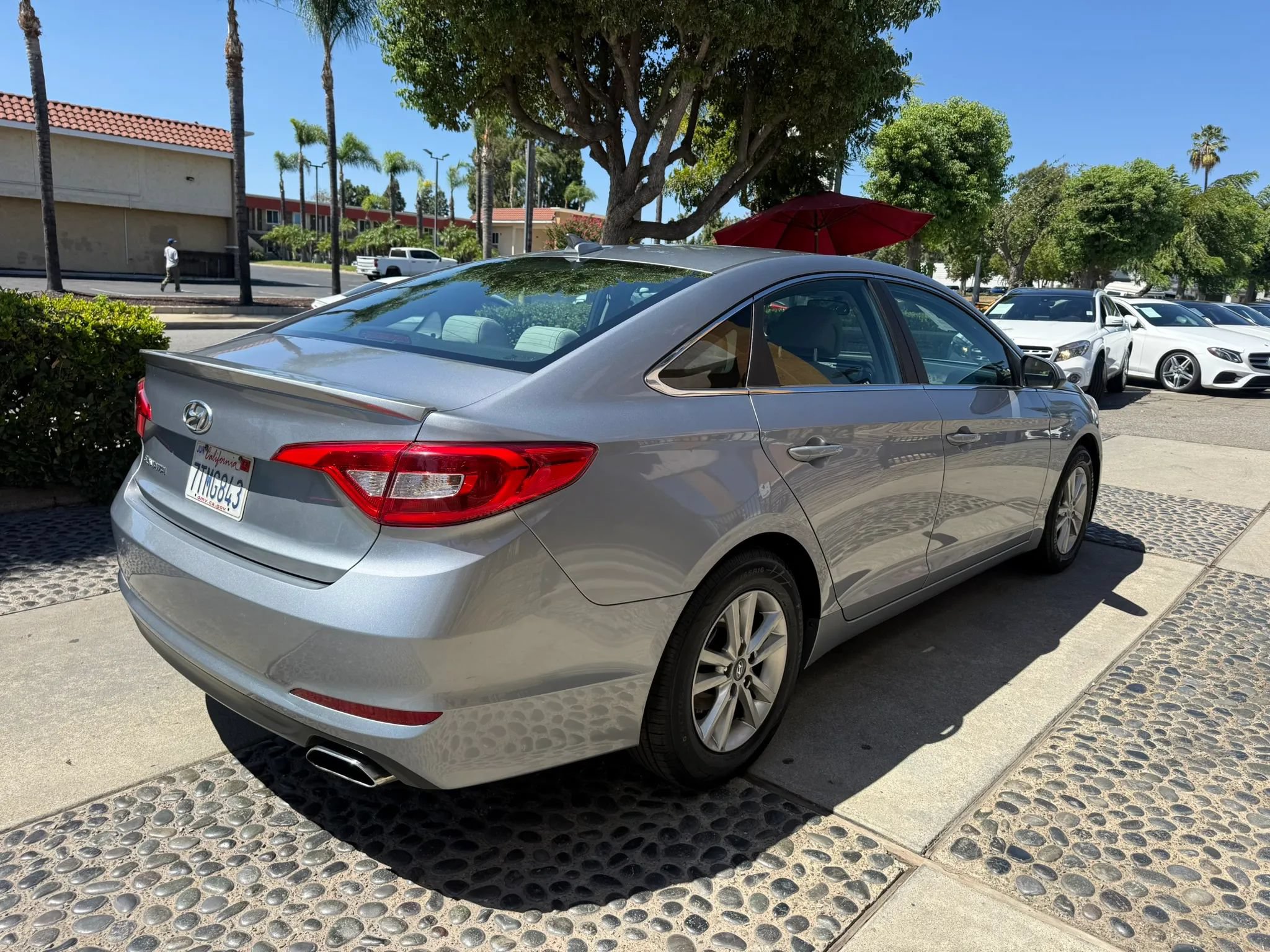 Used 2017 Hyundai Sonata SE FWD image 5