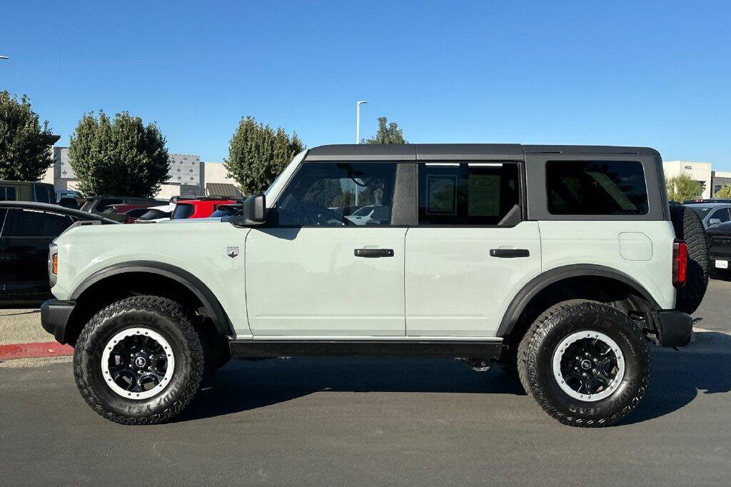 Used 2023 Ford Bronco Big Bend w/ Sasquatch Package AWD/4WD image 7