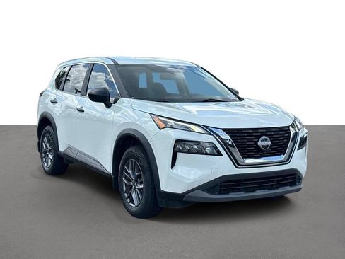Used 2023 Nissan Rogue S AWD/4WD image 2