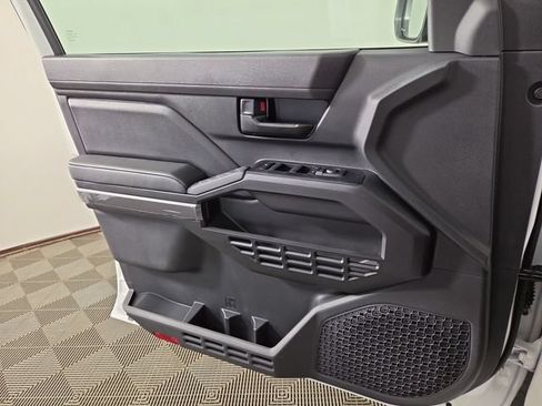 New 2026 Toyota Tacoma SR5 AWD/4WD image 28