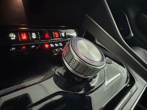 Used 2024 Jeep Wagoneer Series II w/ Flexible Seating Group image 36