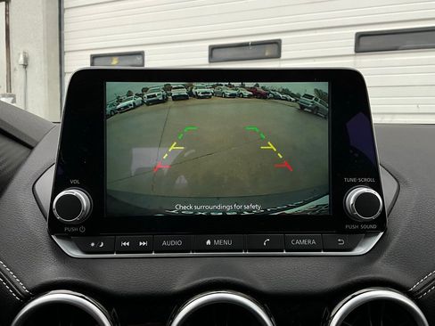 Used 2025 Nissan Sentra SV image 29