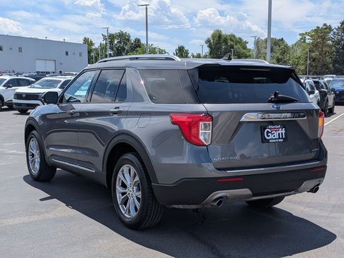 Used 2021 Ford Explorer Limited w/ Equipment Group 301A AWD/4WD image 8