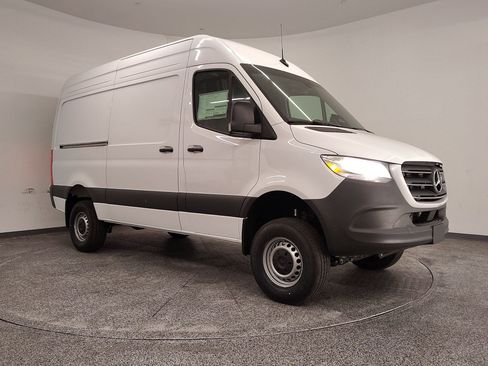 New 2026 Mercedes-Benz Sprinter 2500 image 6