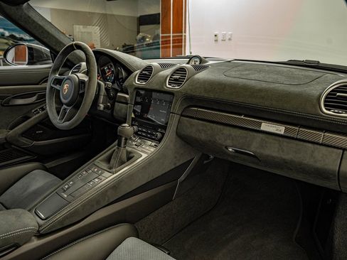 Certified 2025 Porsche 718 Boxster Spyder RS image 59