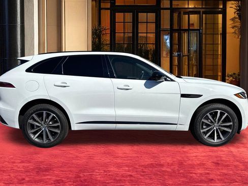 New 2026 Jaguar F-PACE R-Dynamic S AWD/4WD image 8