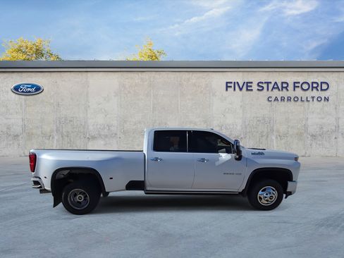 Used 2021 Chevrolet Silverado 3500 High Country w/ Technology Package image 10