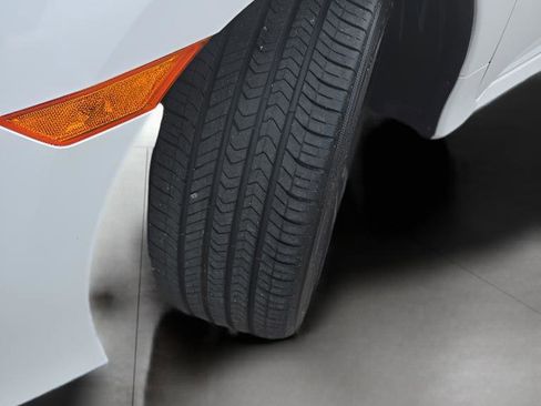 Used 2019 Honda Civic Sport image 7