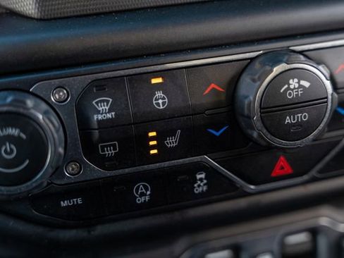 Used 2020 Jeep Gladiator Rubicon w/ Dual Top Group image 50