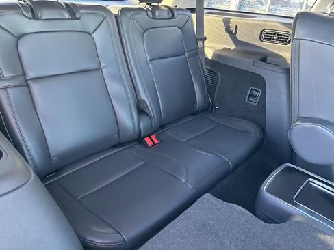 Used 2025 Lincoln Aviator Reserve w/ Jet Appearance Package AWD/4WD image 17