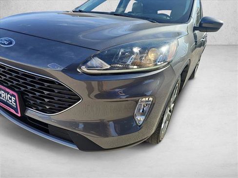 Used 2022 Ford Escape SEL w/ Technology Package image 9