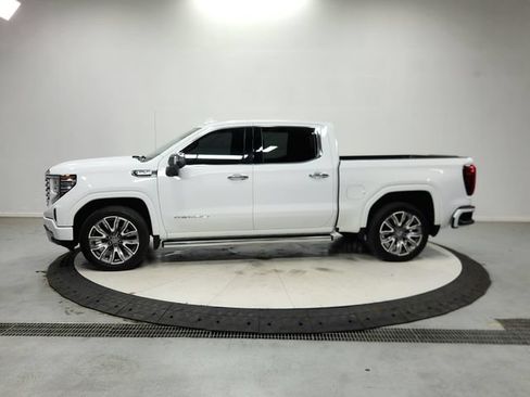 Used 2023 GMC Sierra 1500 Denali w/ Denali Reserve Package AWD/4WD image 5