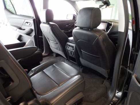 Used 2018 Chevrolet Traverse Premier AWD/4WD image 24