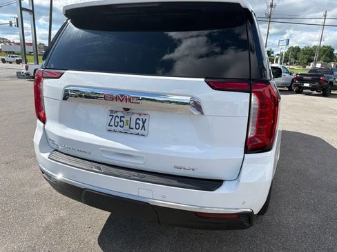 Used 2024 GMC Yukon SLT w/ SLT Luxury Package AWD/4WD image 23