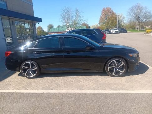 Used 2019 Honda Accord Sport image 6
