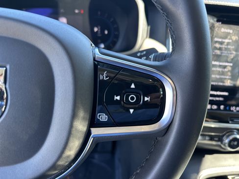 Used 2023 Volvo S90 B6 Ultimate image 20