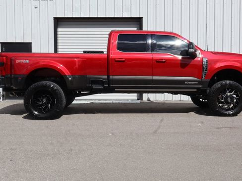 Used 2024 Ford F350 King Ranch w/ FX4 Off-Road Package AWD/4WD image 2