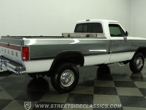 Used 1992 Dodge D/W Truck 250 AWD/4WD image 12