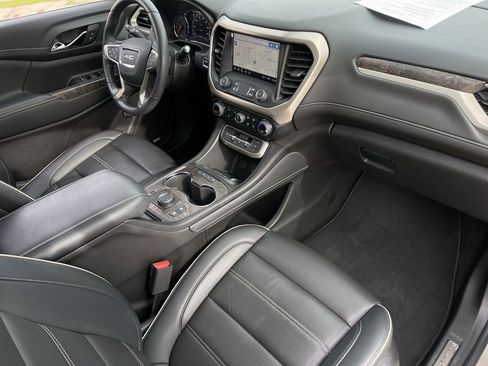 Used 2022 GMC Acadia Denali w/ Denali Ultimate Package image 29