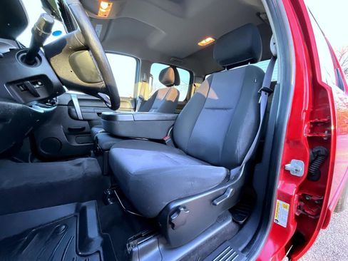 Used 2010 Chevrolet Silverado 1500 LT w/ Power Pack Plus image 11