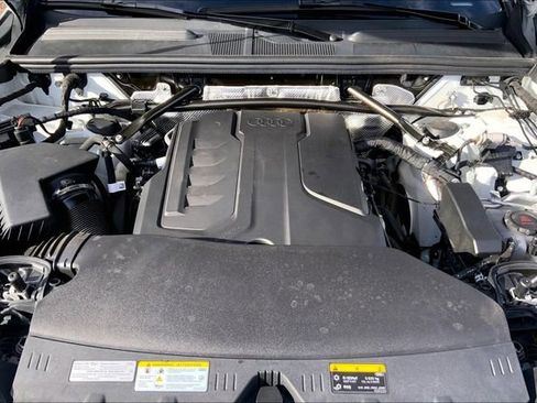 Used 2025 Audi Q5 Premium w/ Convenience Package AWD/4WD image 10