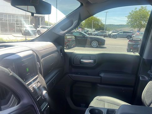 Used 2024 Chevrolet Silverado 1500 Custom w/ Turbomax Blackout Package AWD/4WD image 20