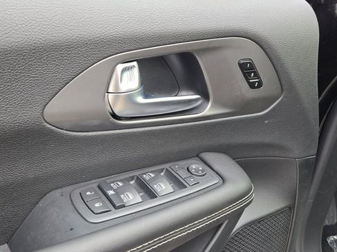 New 2026 Chrysler Pacifica Select image 23