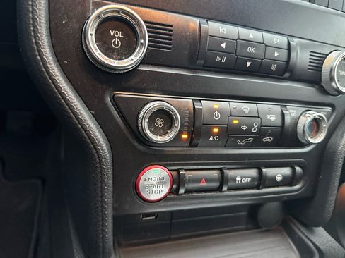 Used 2019 Ford Mustang Coupe image 15