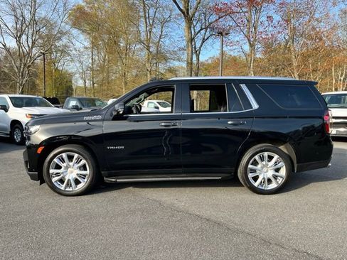 Used 2023 Chevrolet Tahoe High Country w/ Advanced Technology Package AWD/4WD image 13