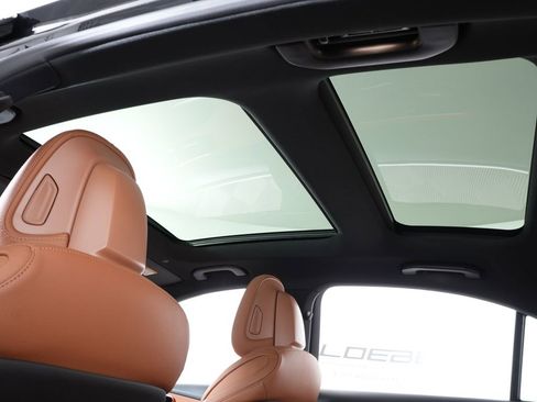 Certified 2022 Mercedes-Benz C 300 4MATIC Sedan image 17