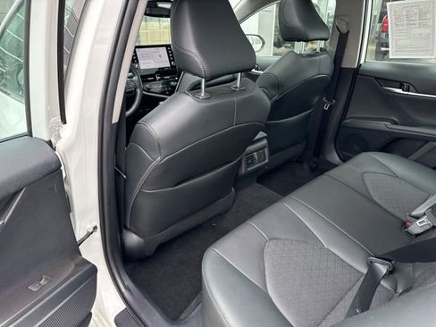 Used 2022 Toyota Camry XSE image 29