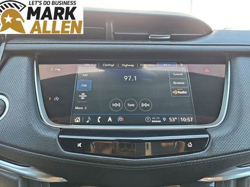 Used 2022 Cadillac XT5 Premium Luxury AWD/4WD image 13