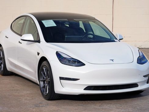 Used 2021 Tesla Model 3 Standard Range Plus RWD image 52