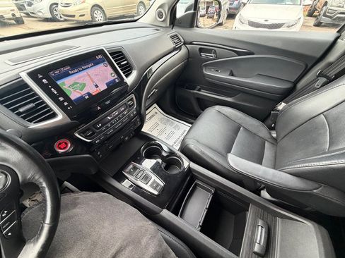 Used 2017 Honda Pilot Elite image 16