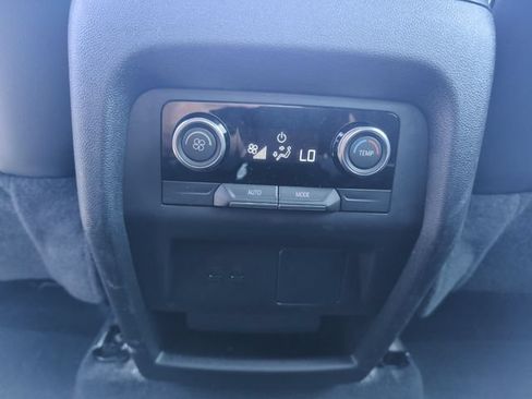 Used 2026 Buick Enclave Sport Touring AWD/4WD image 30