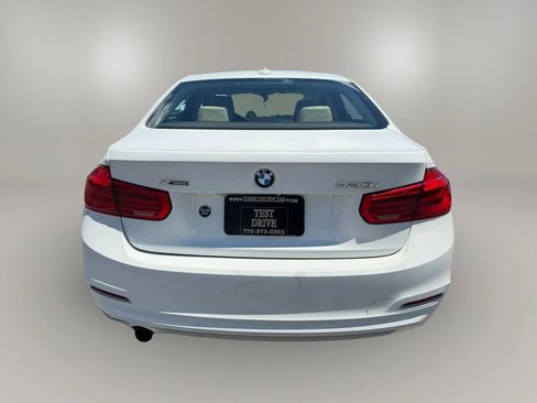 Used 2018 BMW 320i xDrive Sedan AWD/4WD image 10