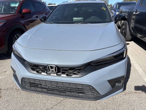 Used 2024 Honda Civic Sport image 2