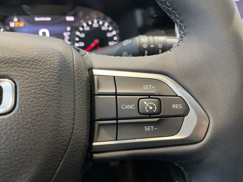 Certified 2026 Jeep Compass Latitude AWD/4WD image 8