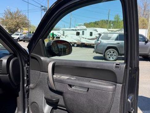 Used 2010 GMC Sierra 1500 SLE w/ Power Pack Plus image 16